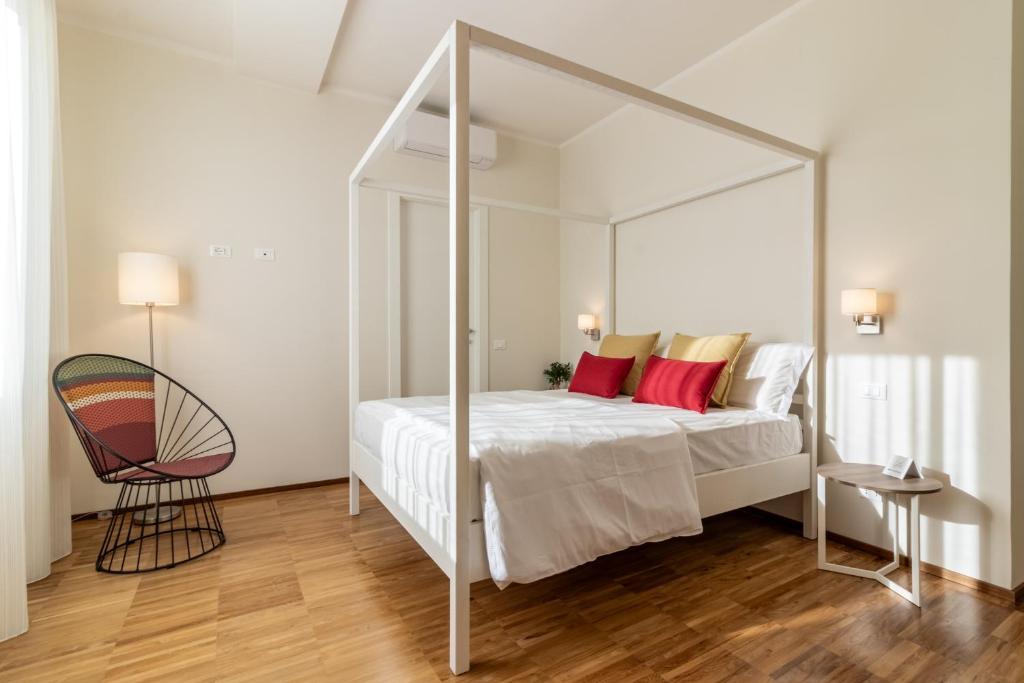 Il Faro Luxury Rooms & Lounge - 4