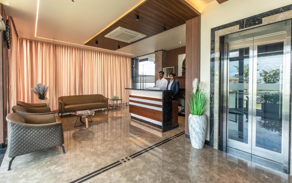 フロント・ロビー