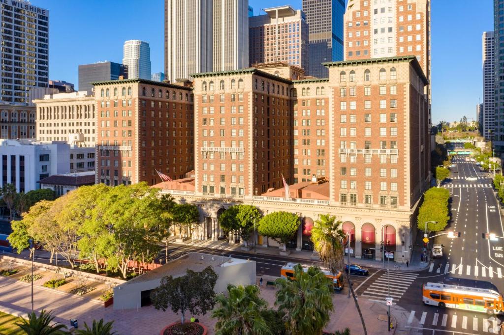 The Biltmore Los Angeles, Los Angeles