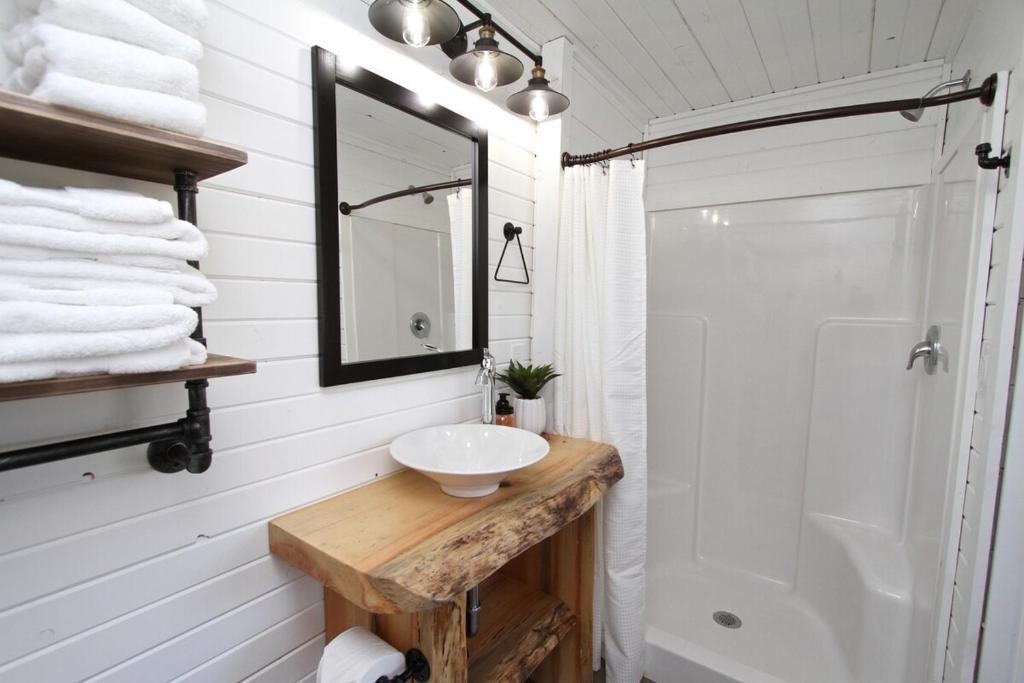 Treetop #2 at East Zion Resort, Orderville