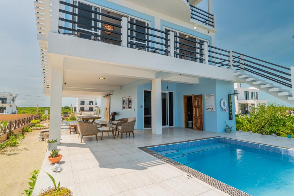 Penthouse & 2nd Floor House at The Lor-E-Lei House, San Pedro
