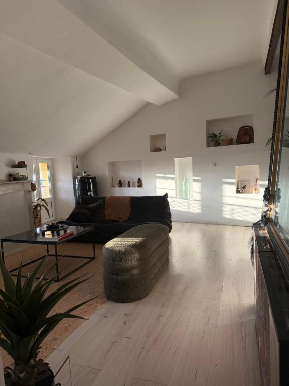 Sous les toits, Bastia