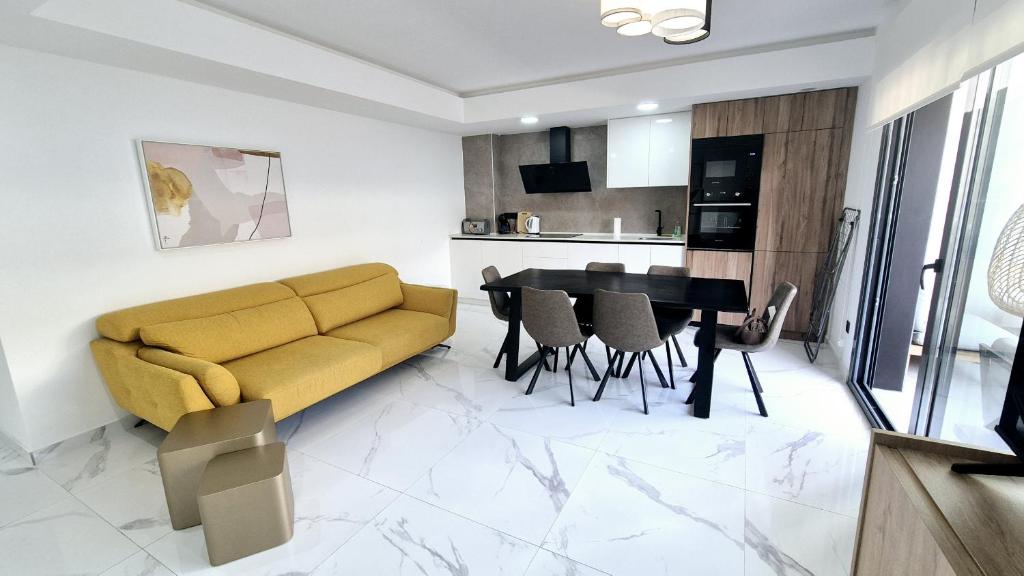 Apartamento Lujoso Centro Torrevieja - 4