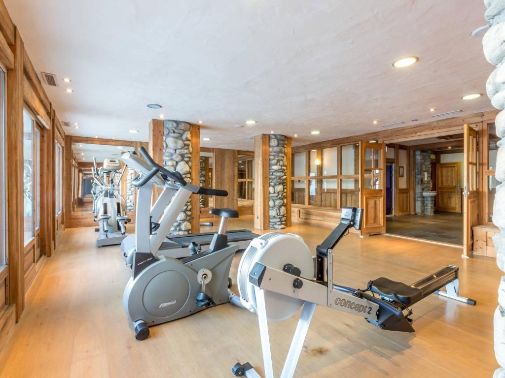 Spacieux chalet 8 pers avec piscine, spa et pied des pistes - 3 étoiles Atout France - 4