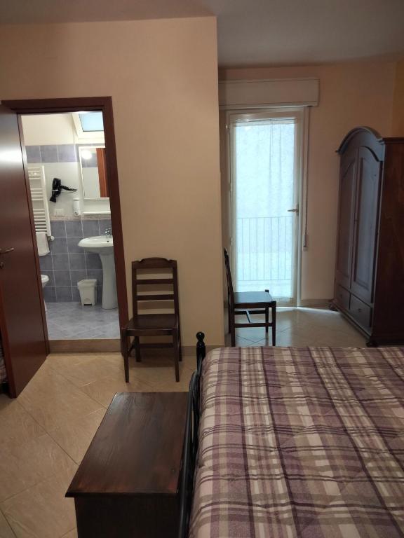 THE BEST ROOMS & APARTMENTS - Parcheggia gratis sotto casa ed entra - - 2
