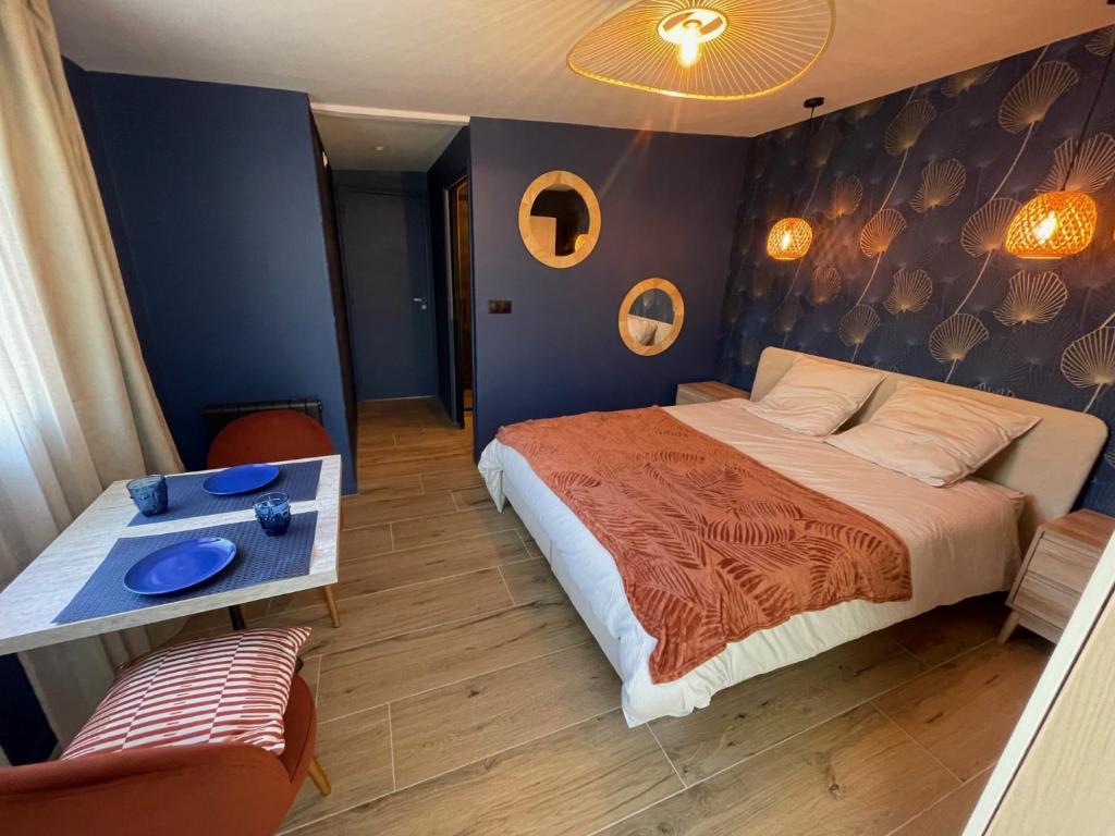 Nuit bleutée, Saint-Malo