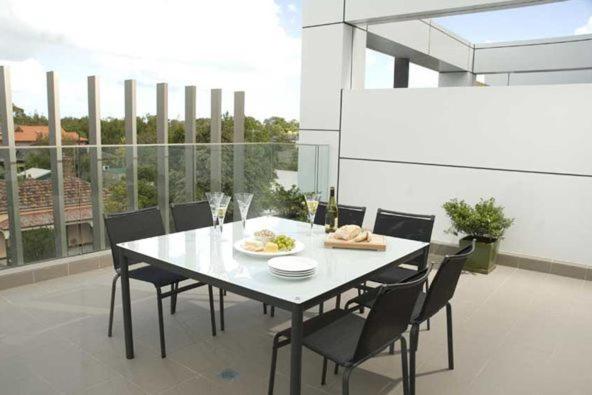 Caroline Serviced Apartments Brighton photo