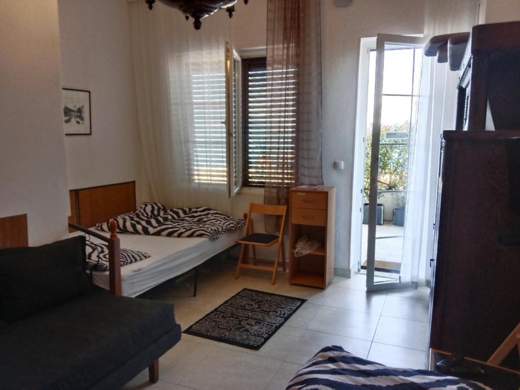 Apartments Colic - 4