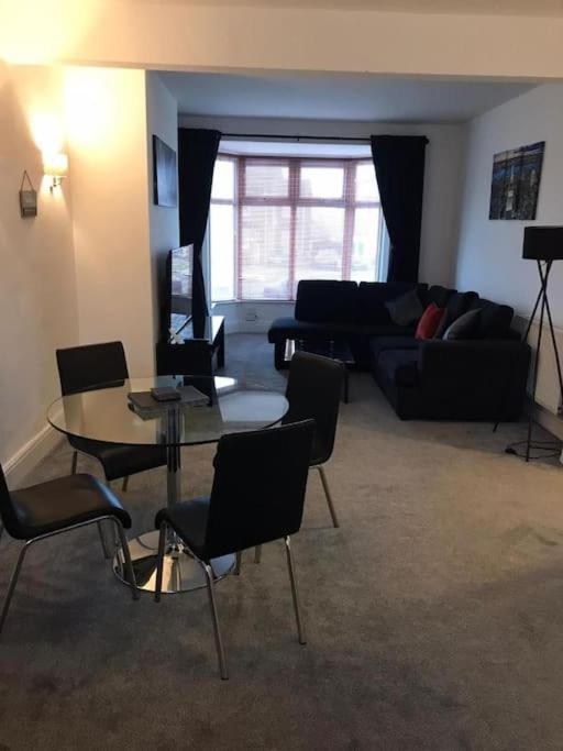 The Windmill, Кеттеринг