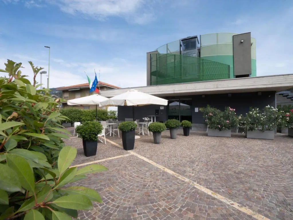 San Valentino Hotel, מלון בVilla di Serio