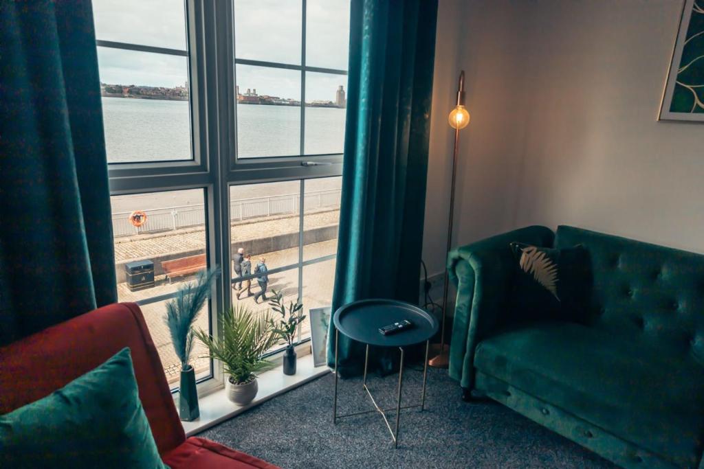 Kos apartment 5, Liverpool