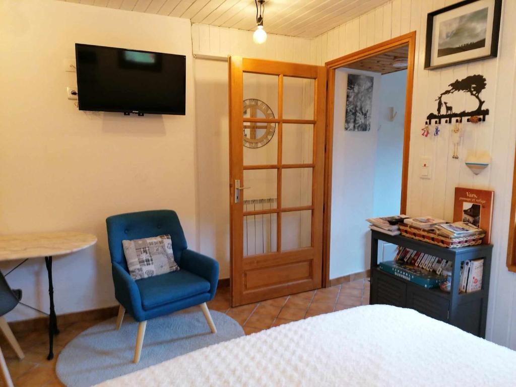 Studio en rez de chaussée, avec jardin partagé. - 5