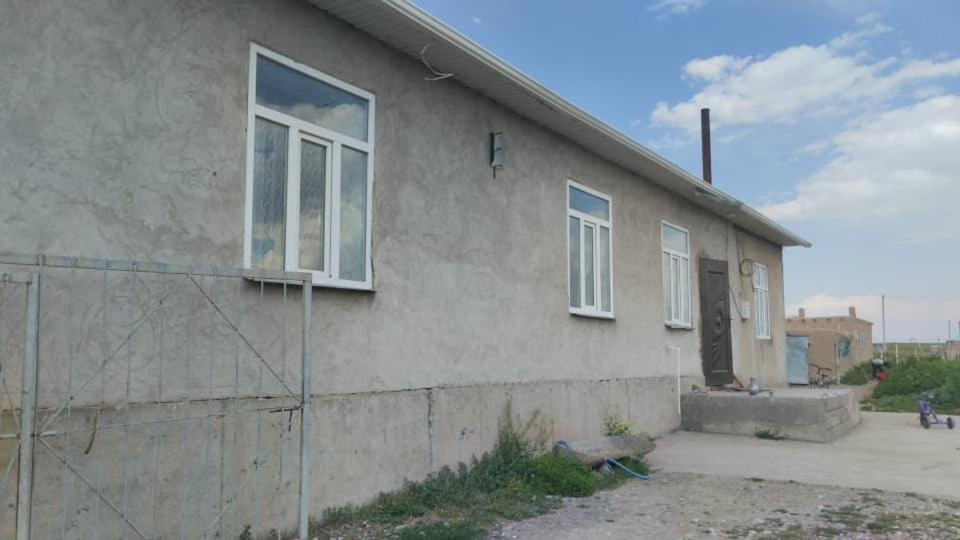 Eshinbay Gesthoust, Sary-Mogul