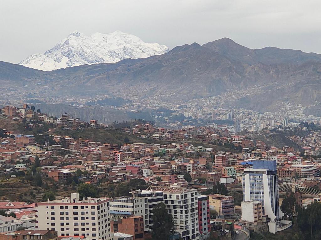 Apartamento Céntrico, Privado, Iluminado, Soleado, Cerca EMBAJADAS Av Arce - 3