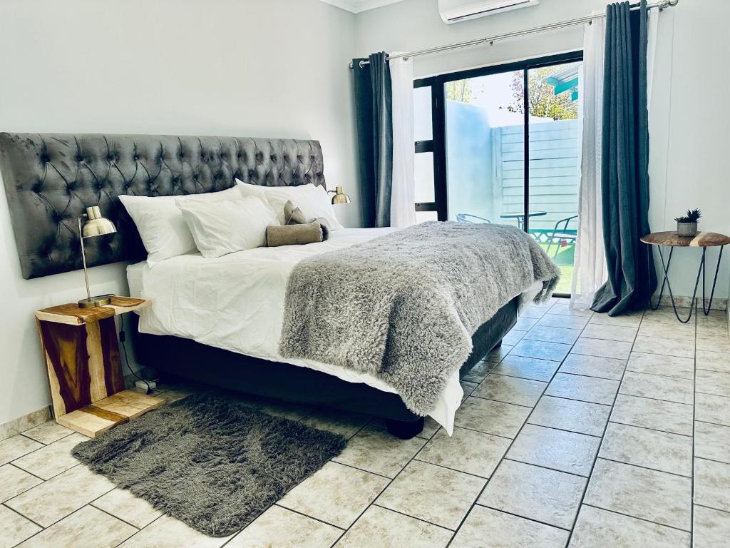 CAVE Properties Group, Pionierspark