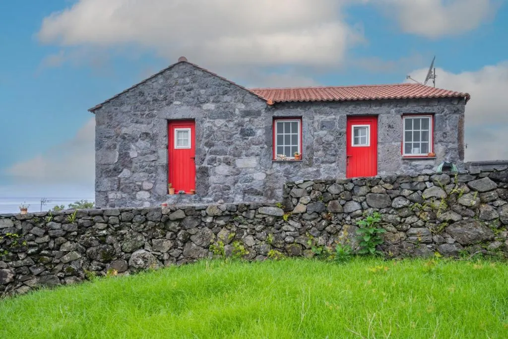Casa Grão de Café AL, hotel in Fajã dos Vimes