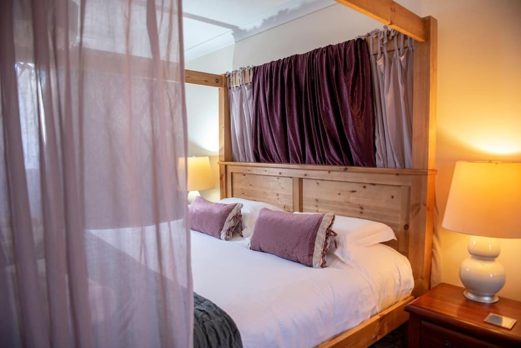 Wild Oats Lodge 6, Yellowtop Country Park, York