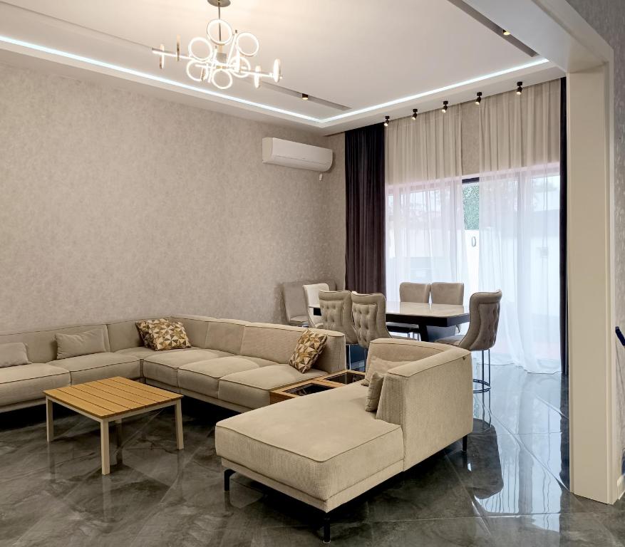 Gilavar 5, Dǝnizkǝnarı Stansiyası