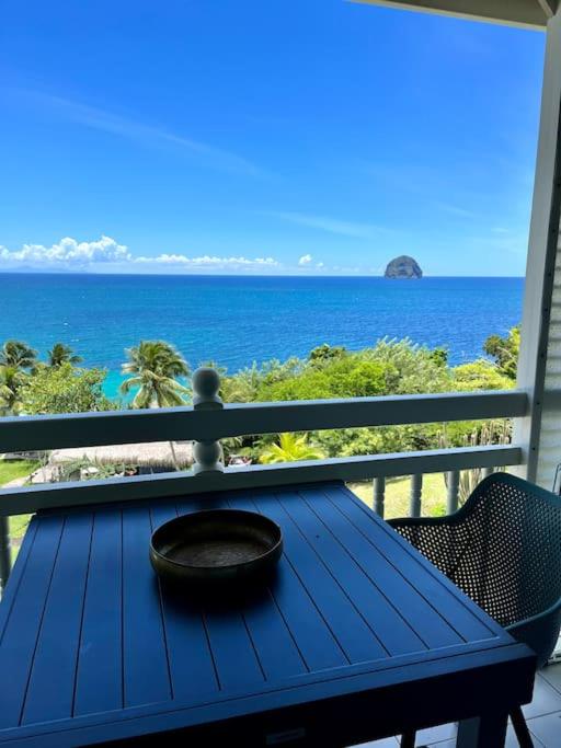 Studio vue mer, accès piscine, Le Diamant