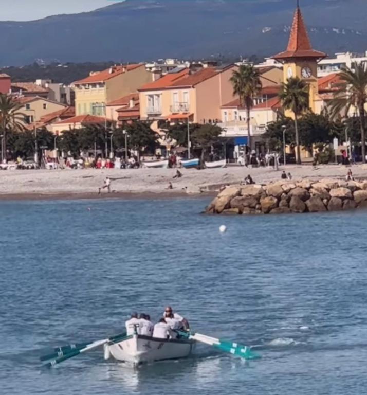 Cros de Cagnes Pins Sud Évasion - 1