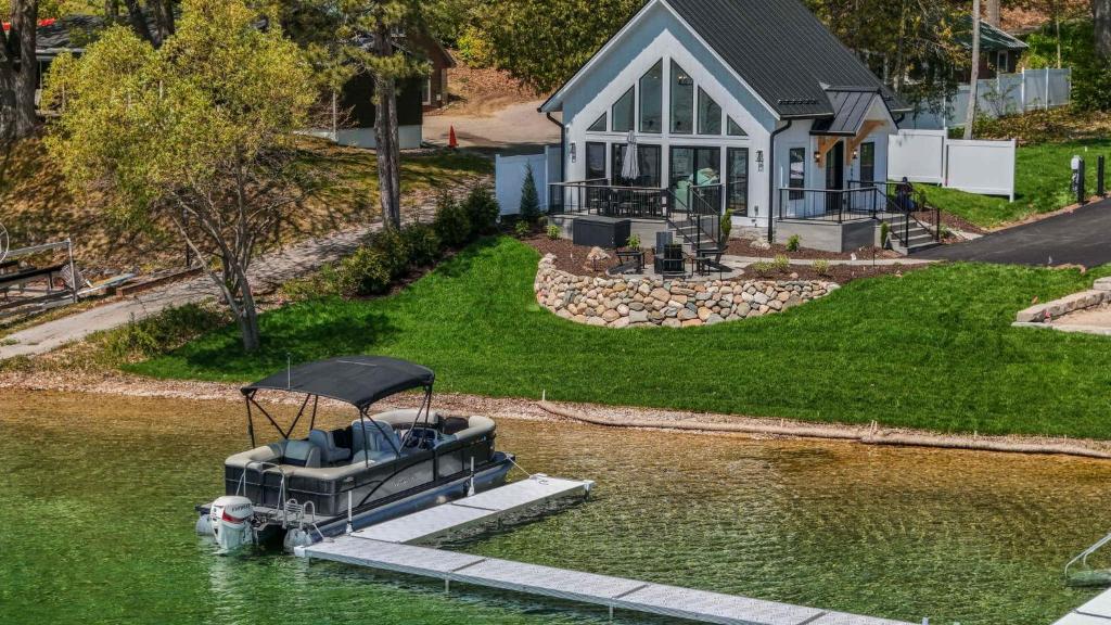 Cottage five on the lake, Traverse City