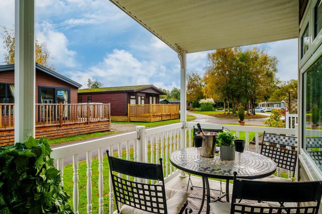 Peaceful 3-Bed Lodge ! Ideal for Families!, Warton