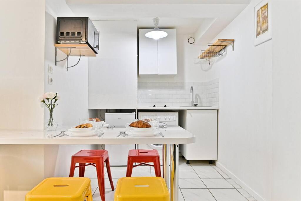 Appartement proche Canal Saint Martin - II - 2