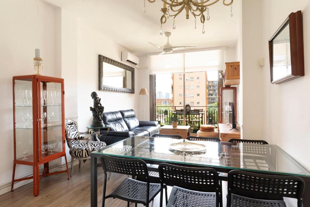 Cozy Apartment near Fira Gran Via with AC - 5
