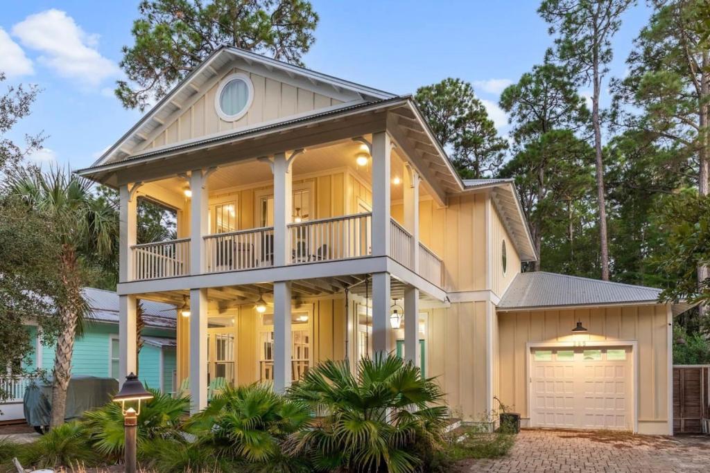 30A Home with Two Community Pools, Tennis Courts, and Golf Cart, Santa Rosa Beach