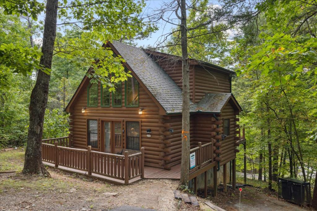Whispering Oaks – Your Tranquil Smoky Mountain Retreat, Sevierville