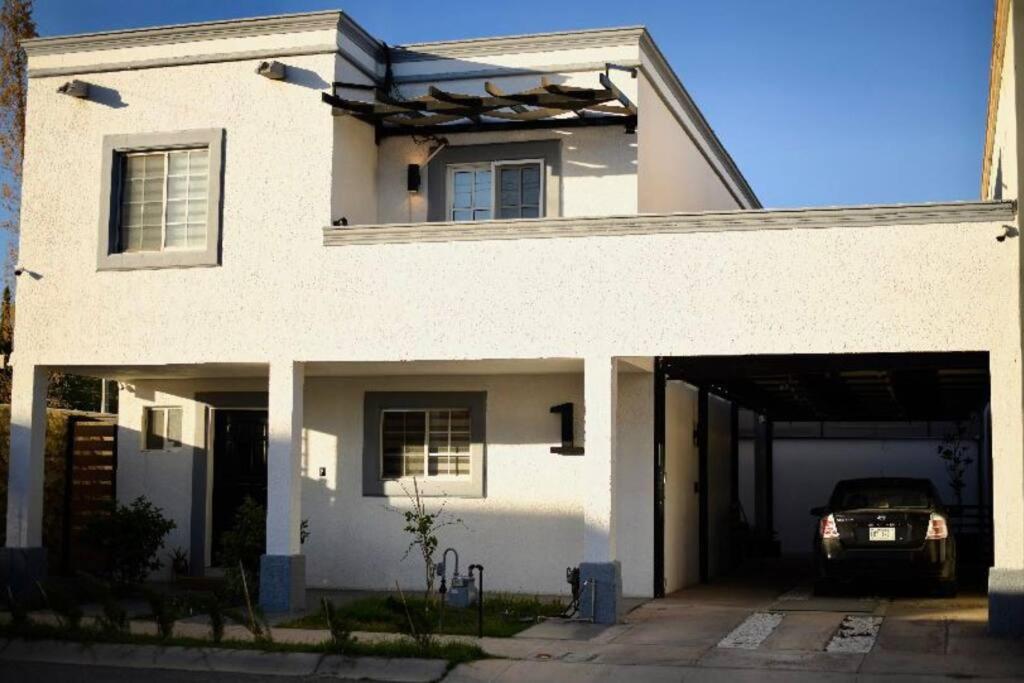 Casa de lujo a 7min de consulado, Ciudad Juárez