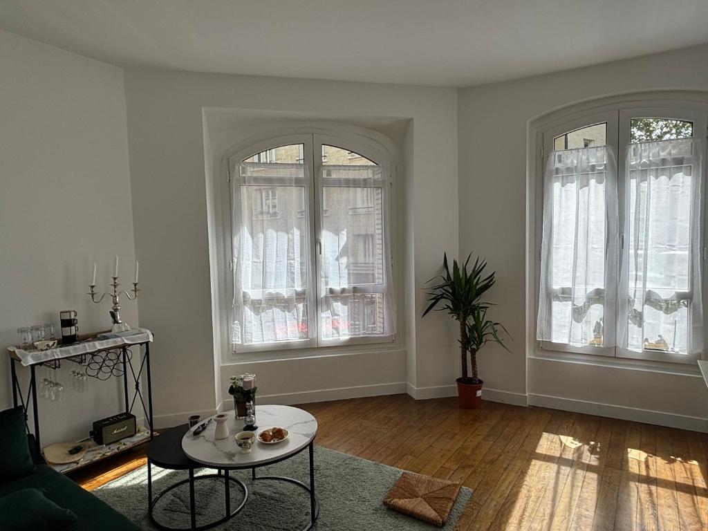White Paris - 1