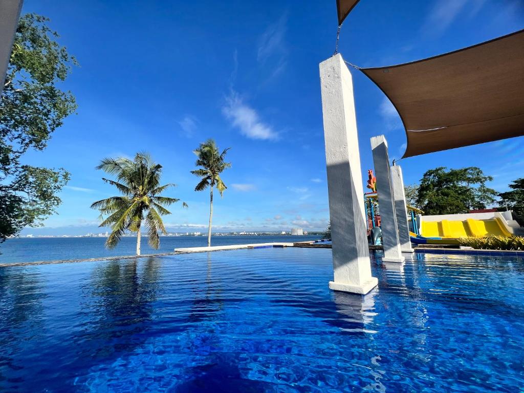View, Crusoe Cabins Costa Azalea in Davao City