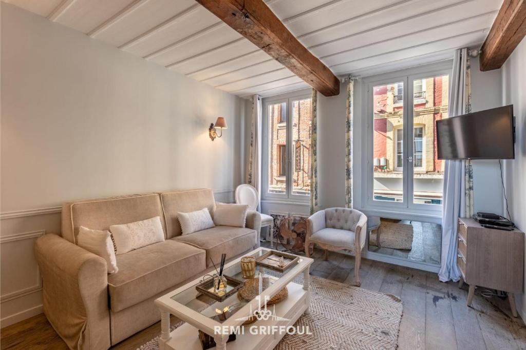 Dolphin view - 1st floor - Charming comfortable flat on the port - 3