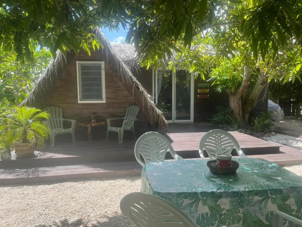 Fare VĪ, hotel in Puahua