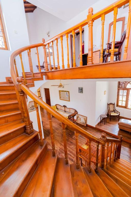 The Norfolk Heritage Airport Villa