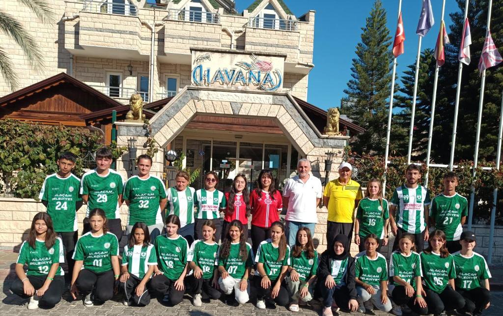 HAVANA HOTEL — Hotel building in Kemer