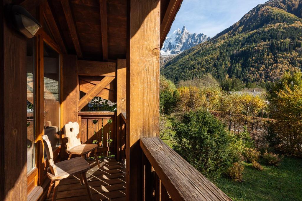 Chalet Kaiya, Alpes Agency, Les Praz, Chamonix, Sleeps 8 - 3