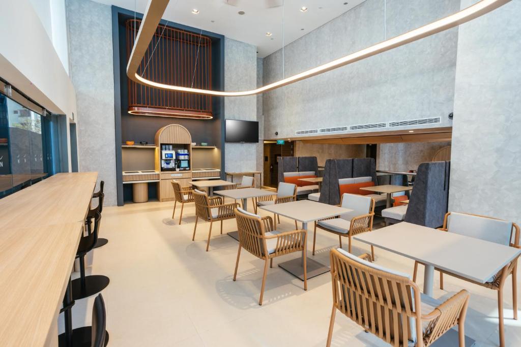 Singapore Novotel Living Singapore Orchard dining