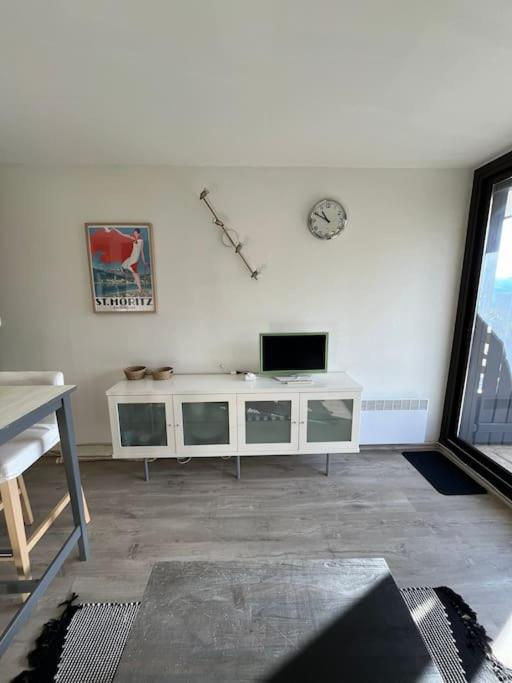 Studio Armazan F - 5