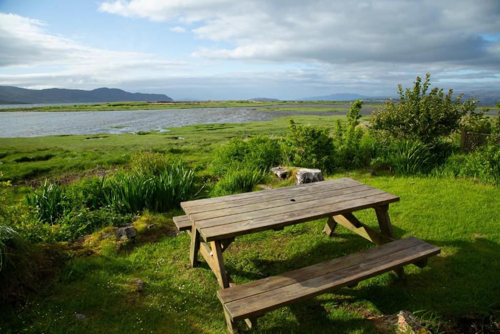 Waterside Cottage by the sea - Broadford 전경