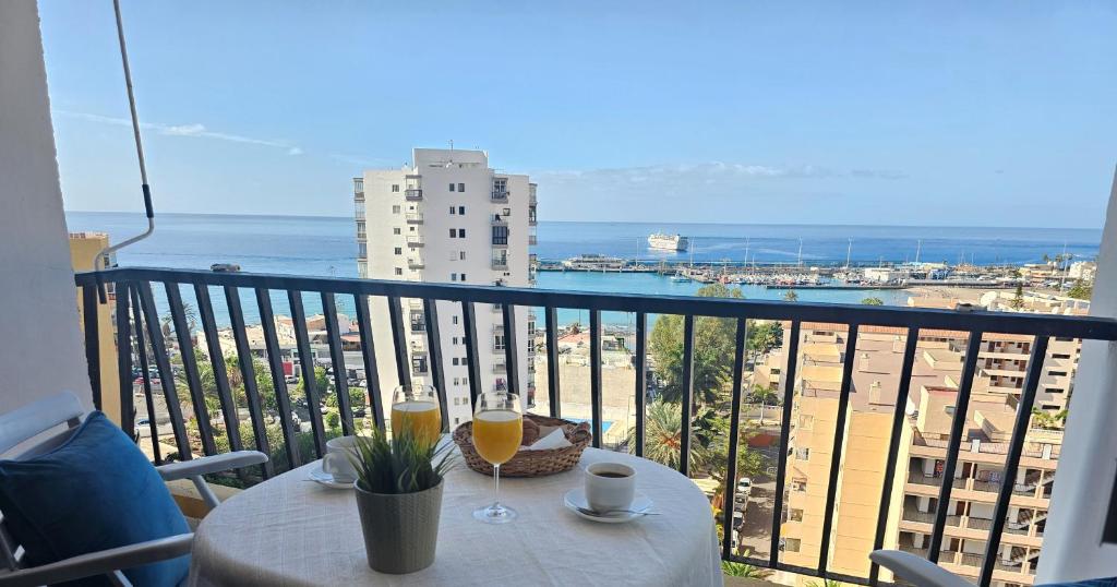 NEW ENDLESS OCEAN VIBES ACHACAY, South Tenerife, Los Cristianos