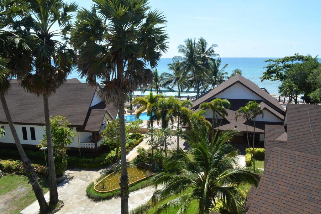 Lanta IL Mare Beach Resort