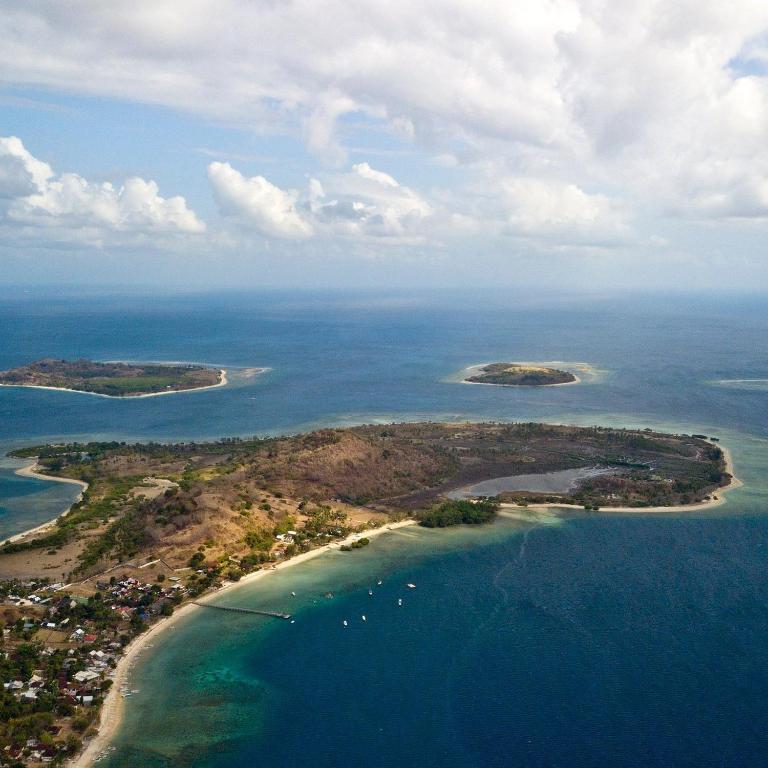 The Sun Hostel Gili Gede