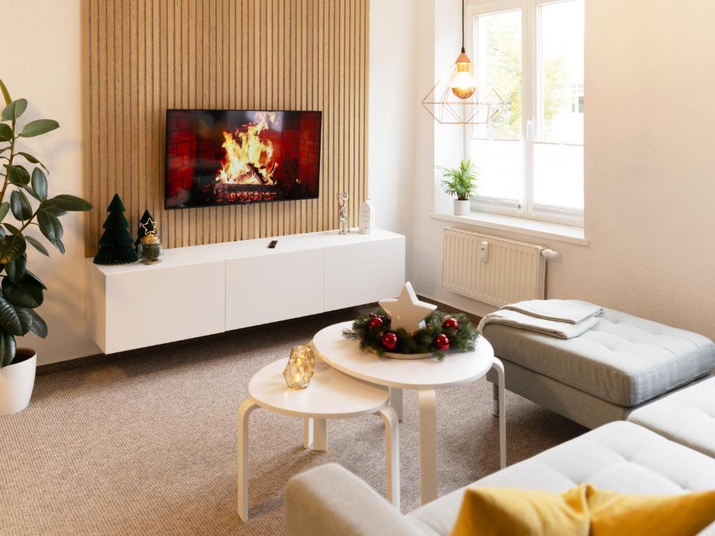 Schlosskönig - Modernes & zentrales Apartment mit Balkon und Arbeitsplatz, Schwerin