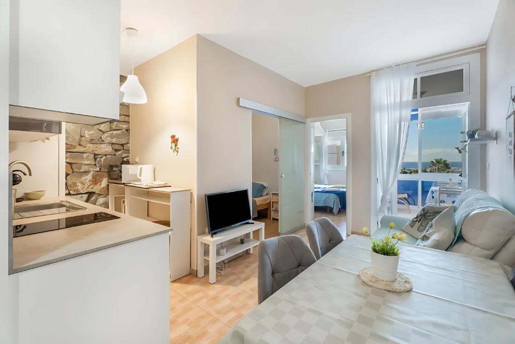 Precioso apartamento en Los Cristianos - 1