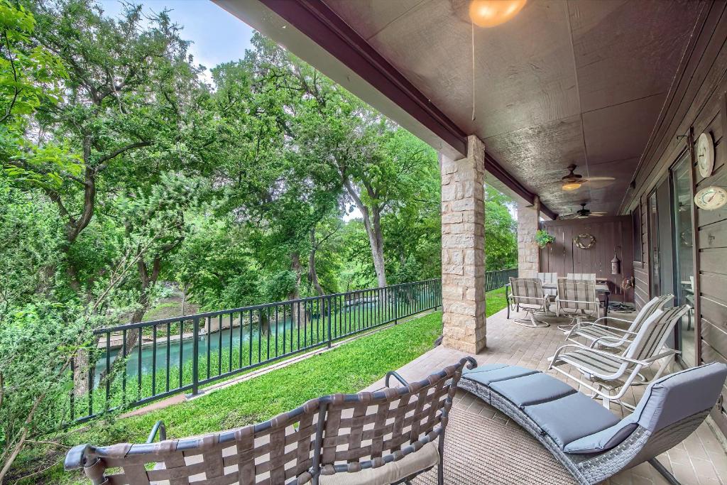 CW C113 Comal Vista, New Braunfels