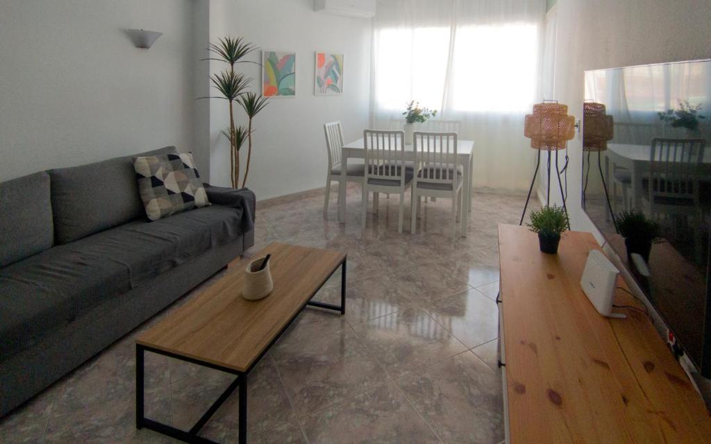 Apartamento Love Torremolinos Centro y Playa - 1