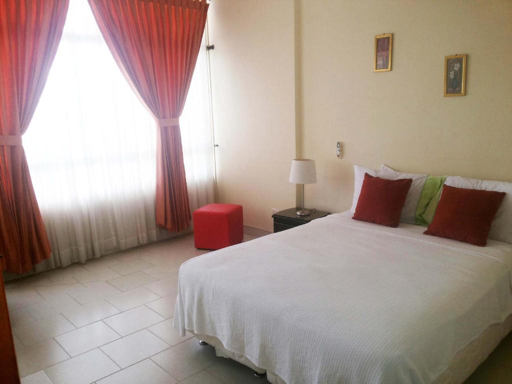 Hotel Súper Estrellas - 3