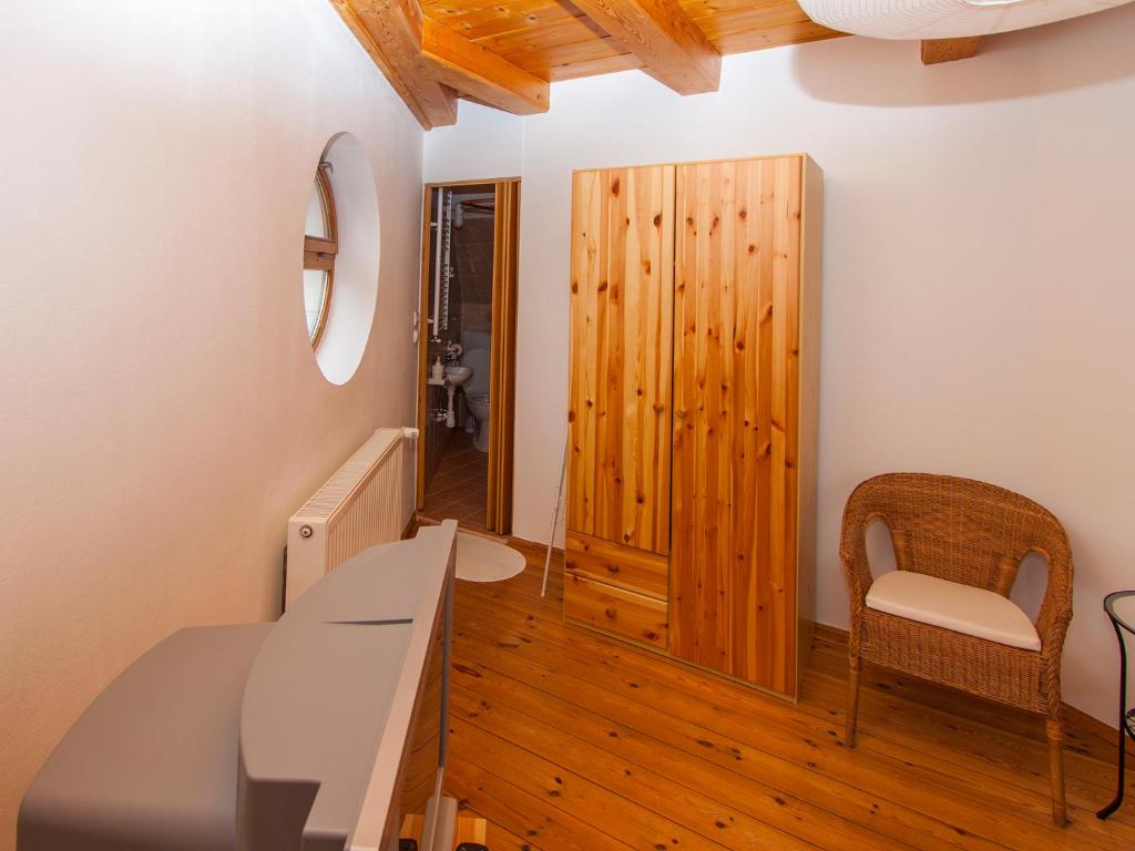 Double Room with Private Internal Bathroom - Room 3, Amadeus Vendeghaz in Esztergom